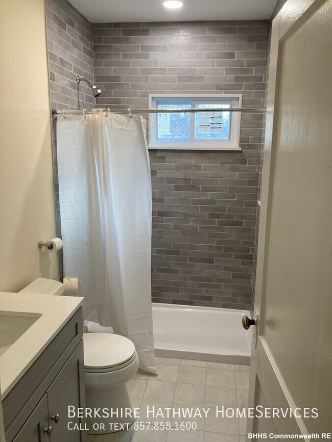 36 Park Ave in Cambridge, MA - Building Photo - Building Photo