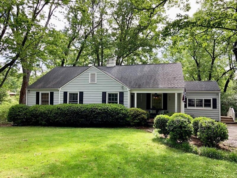 1403 Cinderella Rd in Lookout Mountain, GA - Building Photo