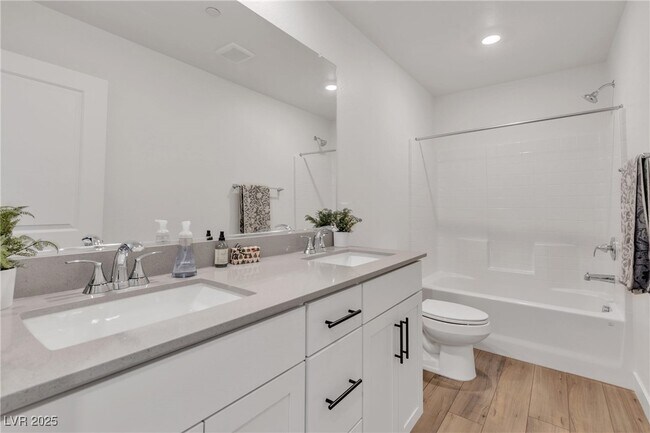 property at 10836 Trl Crst Ave