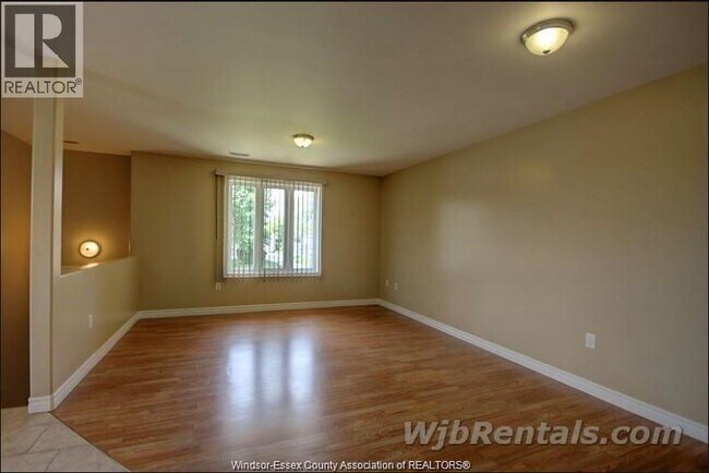 680 Cameron Ave in Windsor, ON - Building Photo - Building Photo