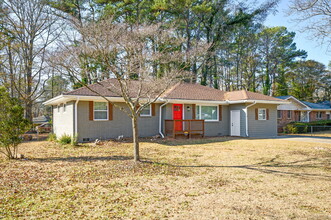 2169 Green Forrest Dr in Decatur, GA - Building Photo - Building Photo