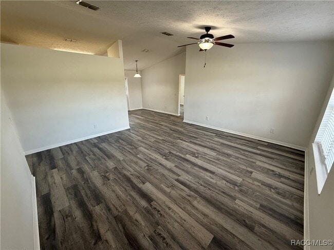 3844 S Swan Terrace in Homosassa, FL - Building Photo - Building Photo