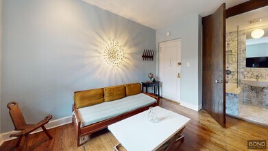 61 Horatio St in New York, NY - Building Photo - Building Photo
