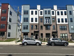 1233 S Blount St in Raleigh, NC - Building Photo - Building Photo