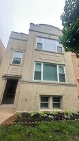 5632 N St Louis Ave in Chicago, IL - Building Photo