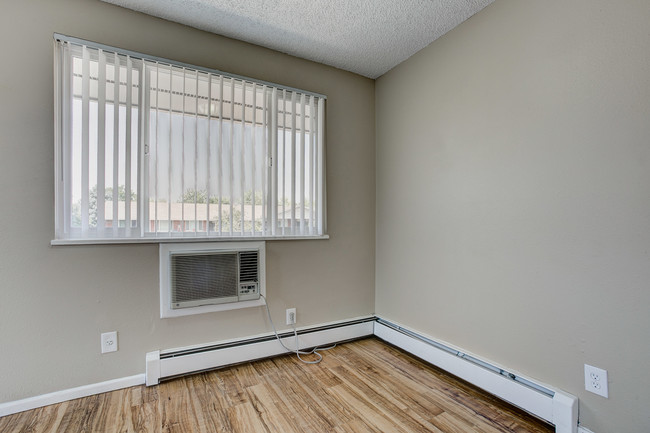 L'Abri Apartments in Loveland, CO - Building Photo - Other