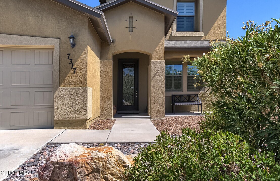 7317 Autumn Sage Dr in El Paso, TX - Building Photo