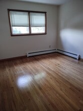 34 Hilton St, Unit 2 in Belleville, NJ - Foto de edificio - Building Photo