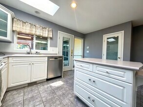 7877-7168 168 St in Surrey, BC - Building Photo - Building Photo