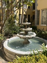 1016 Masselin Ave in Los Angeles, CA - Building Photo - Building Photo