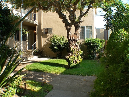 1610-1616 3/4 S Mansfield in Los Angeles, CA - Building Photo - Building Photo