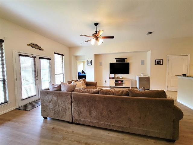 4805 Prairie Aster Dr in Garland, TX - Building Photo - Building Photo