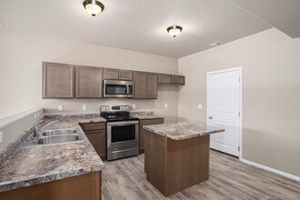 7634 Pitch Pne Vw in Colorado Springs, CO - Building Photo - Building Photo