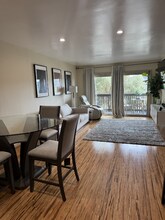 6202 Friars Rd in San Diego, CA - Foto de edificio - Building Photo