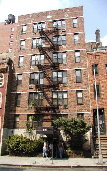 139-141 E 27th St in New York, NY - Foto de edificio - Building Photo