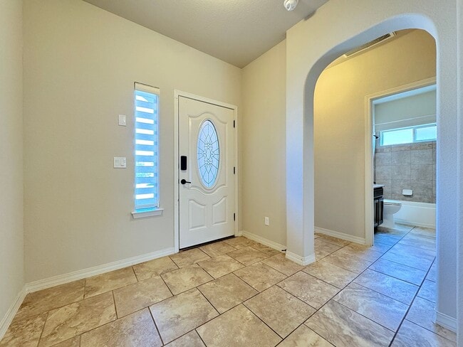 7516 Wolf Creek Dr in El Paso, TX - Building Photo - Building Photo