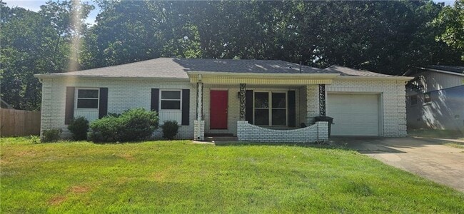 2117 Briarwood Ave in Fayetteville, AR - Building Photo - Building Photo