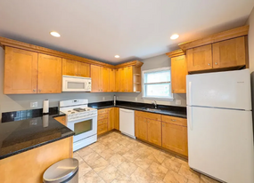 17 Emery St, Unit 1 in Medford, MA - Building Photo