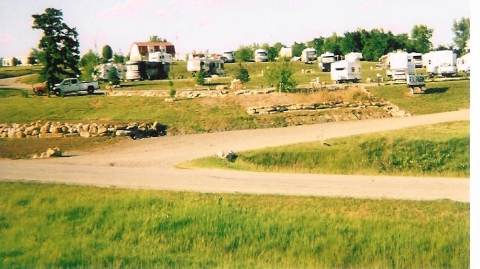 Peculiar Park Place RV Park in Peculiar, MO - Building Photo