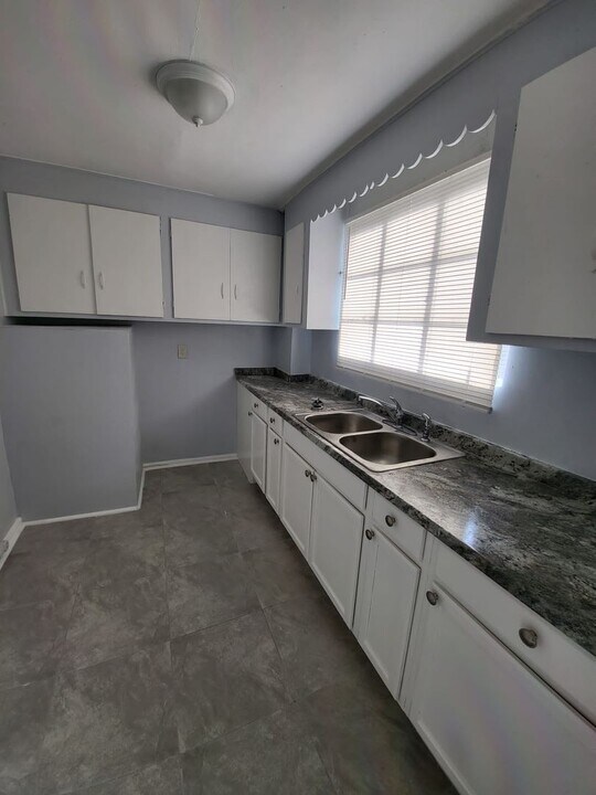 1923 Ella St-Unit -1925 Ella St in Jacksonville, FL - Building Photo