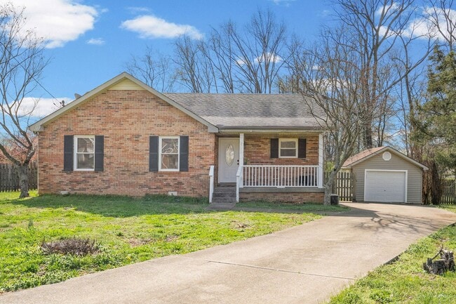 2701 E Copeland Ct in Clarksville, TN - Building Photo - Building Photo