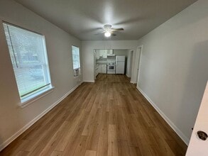 350 S M St in Pensacola, FL - Building Photo - Building Photo
