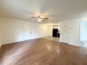 402 Jack Miller Blvd in Clarksville, TN - Building Photo - Building Photo