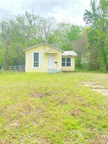 305 4th St SW in Paris, TX - Building Photo