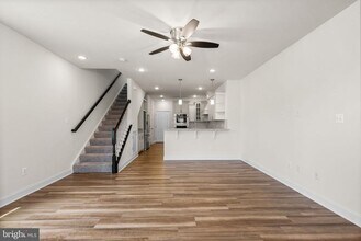 7131 Beaumont Place in Hanover, MD - Foto de edificio - Building Photo