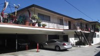 11413 Menlo Ave in Hawthorne, CA - Foto de edificio - Building Photo