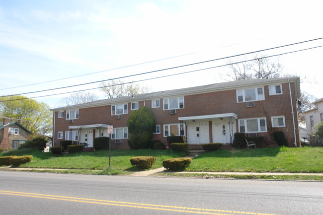 366 2nd Ave in Long Branch, NJ - Foto de edificio - Building Photo