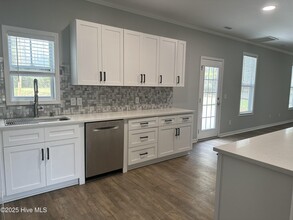 137 Roughleaf Trail in Hampstead, NC - Building Photo - Building Photo