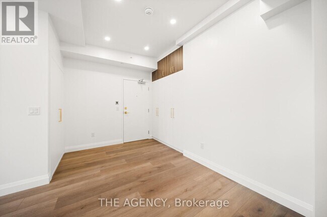 153 Main St E in Milton, ON - Building Photo - Building Photo