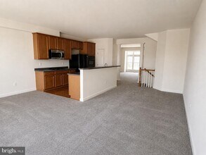 9459 Dunraven St in Frederick, MD - Building Photo - Building Photo