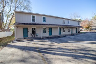 2773 N Barcelona Ave in Fayetteville, AR - Building Photo