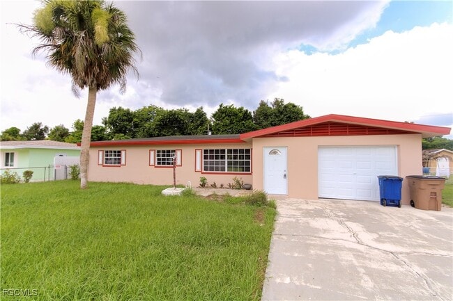 382 Ottumwa Ave in Ft. Myers, FL - Building Photo - Building Photo