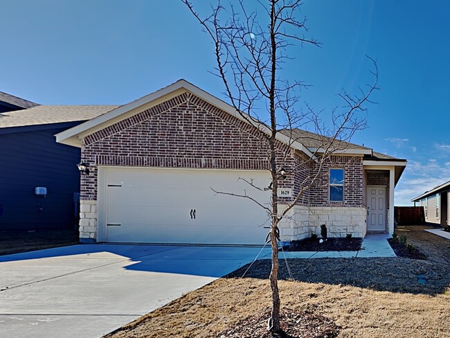 property at 1629 Briar Hunt Dr