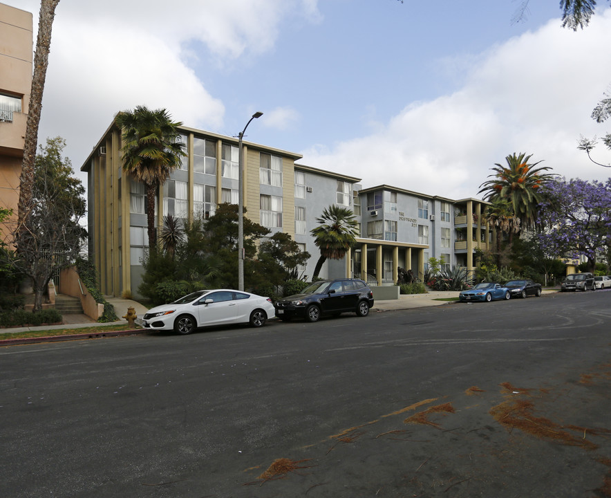 The Driftwood in Los Angeles, CA - Foto de edificio