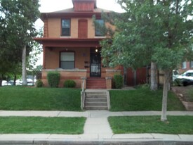 900 S Pennsylvania St in Denver, CO - Building Photo