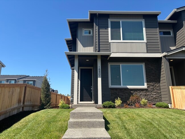 property at 18401 NE 43rd Pl