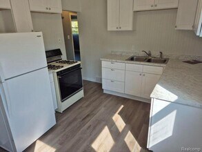 6810 Gilman St in Garden City, MI - Building Photo - Building Photo