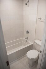 14 Willis St, Unit 1 in Boston, MA - Building Photo - Building Photo