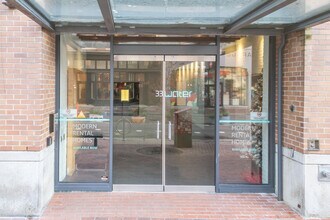 33 Water Street in Vancouver, BC - Building Photo - Building Photo