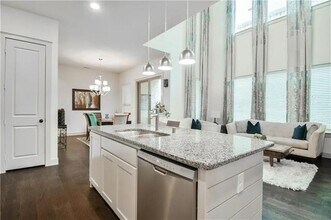 1402 French Violet Wy in Arlington, TX - Building Photo - Building Photo