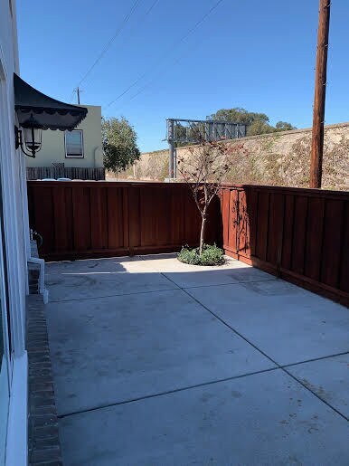 721 Rollins Rd in Burlingame, CA - Building Photo - Building Photo