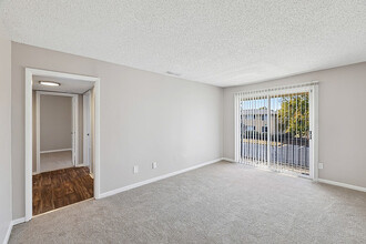 Mirabeau Apartments in Huntsville, AL - Building Photo - Building Photo