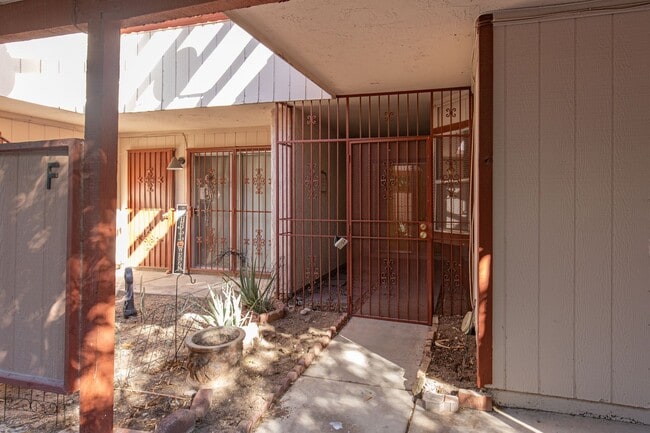 property at 465 N Lamb Blvd