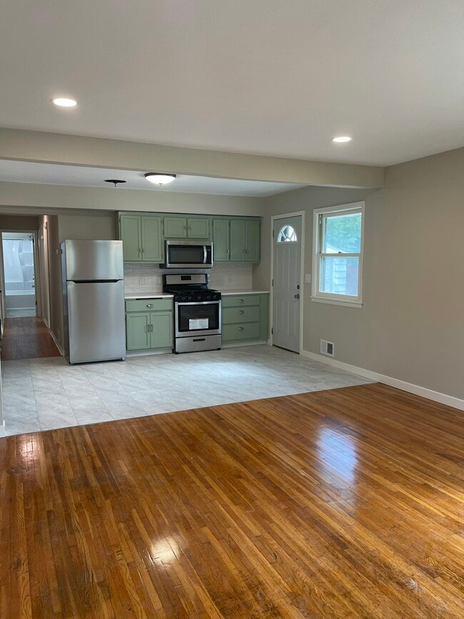 7212 65th Ave N in Minneapolis, MN - Building Photo - Building Photo