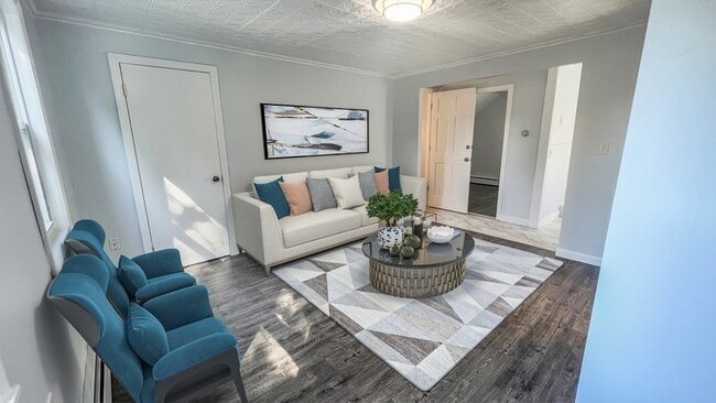 75-2 4th Ave, Unit 2