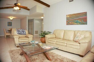 3139 Carlos Dr in Dunedin, FL - Building Photo - Building Photo